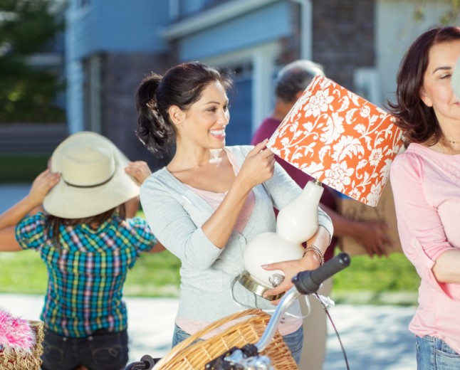 Benefits of a Yard Sale: Save Money, Declutter, and Earn Cash